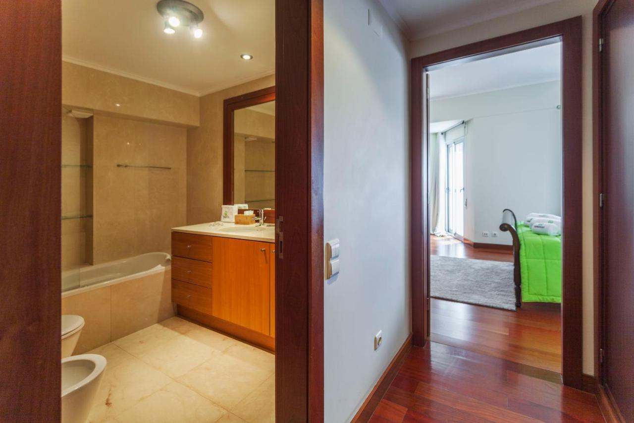 Deluxe Marina Apartment Понта-Делгада Екстер'єр фото