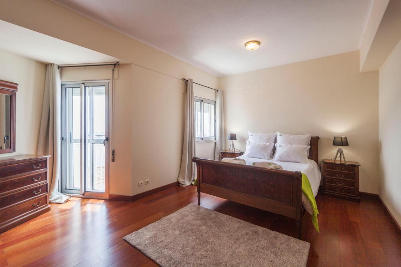 Deluxe Marina Apartment Понта-Делгада Екстер'єр фото